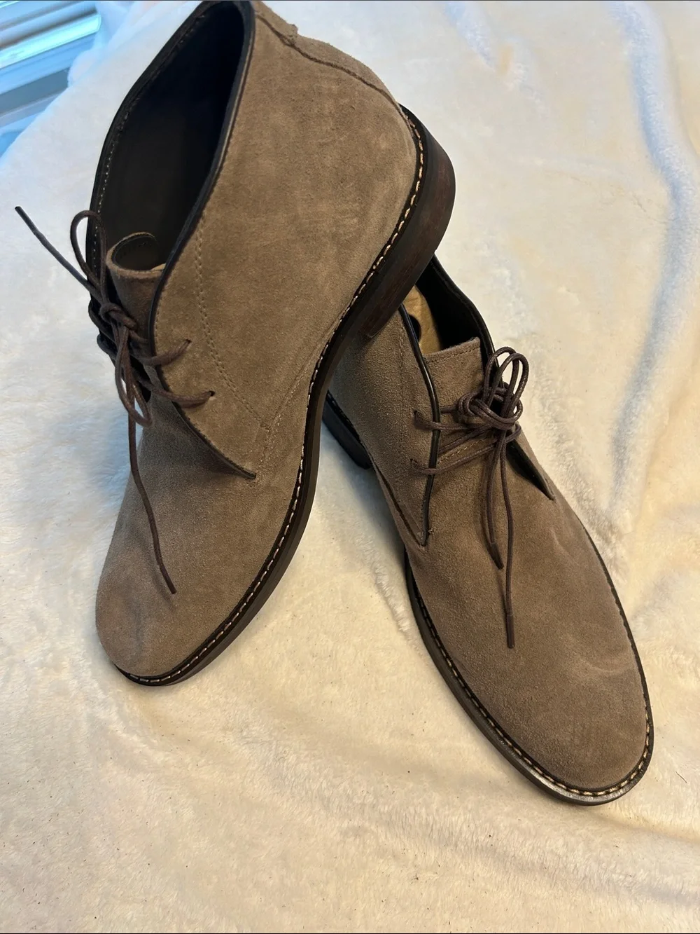 Nordstrom Men's Suede Chukka Boots in Taupe